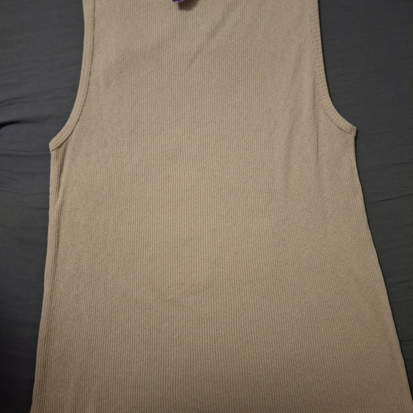Graphic Tank Top with Retro Print - Picture 4 of 4
